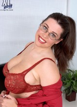 Big tits porn pics Office Flasher xxx sex gallery 
