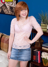 Spread Red - Sadie Kennedy (40 Photos) - 18eighteen