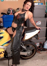 Bad Ass Motorcycle Mama - Slone Ryder (60 Photos) - Scoreland