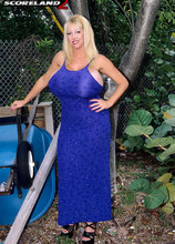 The Super-Sized Amazon - Maxi Mounds (15:54 Min.) - Scoreland2