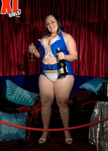 It's Showtime In The VIP Room - Jaden Suede (55 Photos) - XL Girls