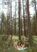 Bare Pussy In The Woods - Dee (79 Photos) - Naughty Mag